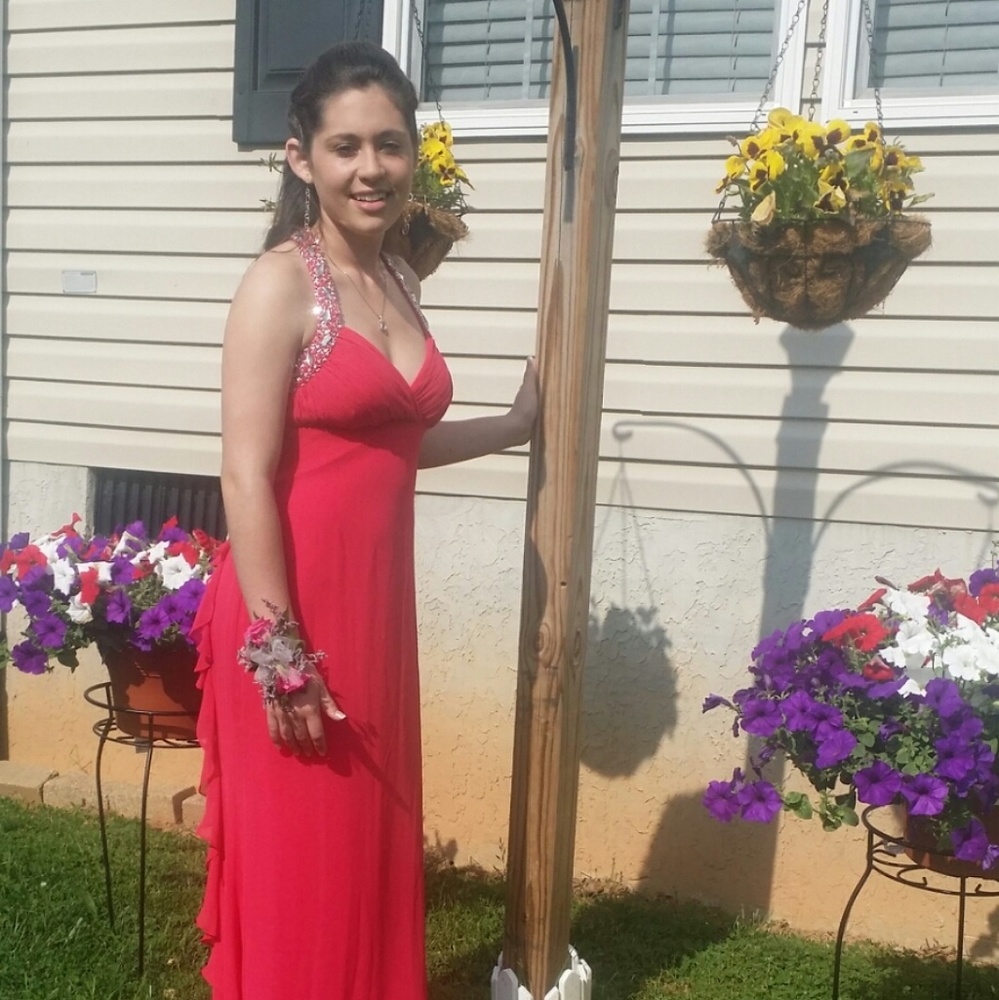 Prom/Formal Dress - Picture 3 of 3